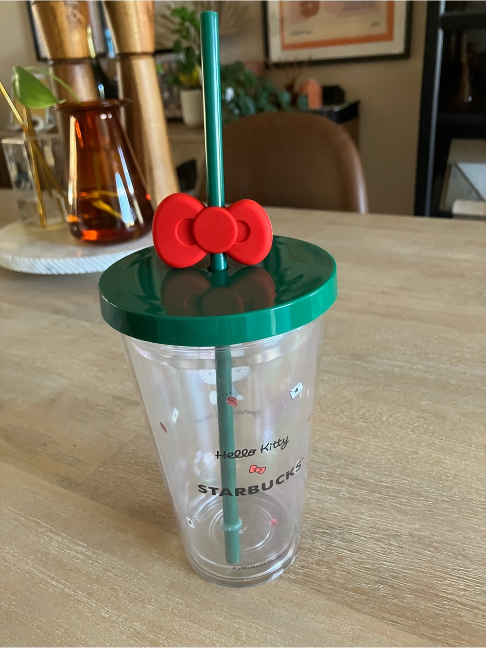 Hello Kitty x Starbucks 16oz Cold Cup with Red Ribbon Straw - Picture 3 of 4